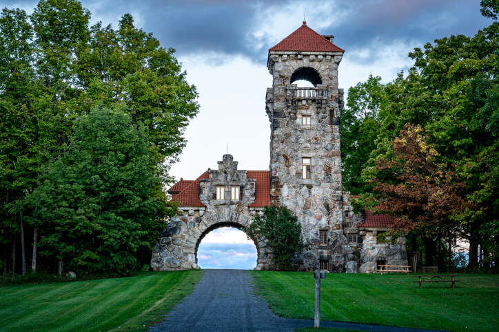 Mastering the Road: A Comprehensive Guide to New York State Driving 